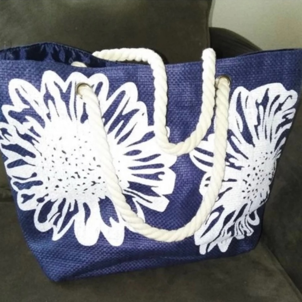 Aireefairee Blue White Tote
